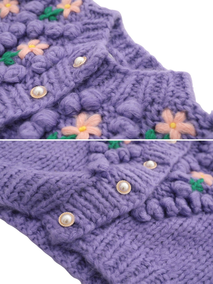 CALORA_ Paarse Bloemen Gebreide Cardigan met Unieke Handgemaakte Accenten