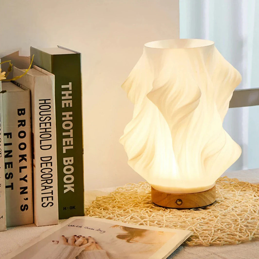 CALORA_ Pablité 'Serene Wavecrest'| Moderne Tafellamp met Golfvormige Shade