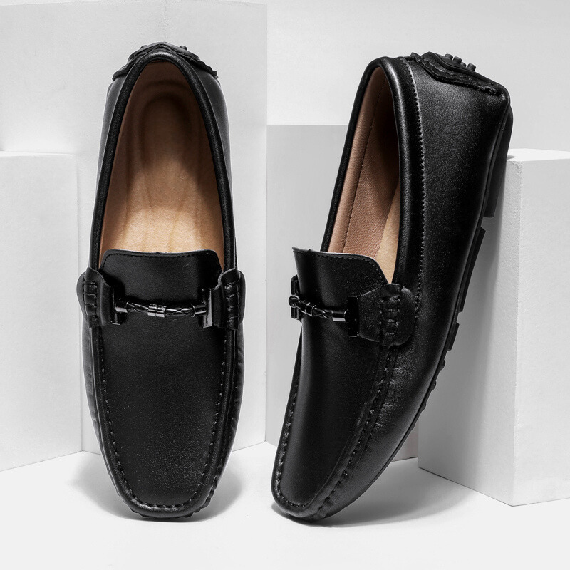 Piero | Stijlvolle Loafers met Metalen Gesp-Loafers-Calora-Bruin-38-Calora