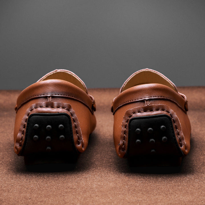 Piero | Stijlvolle Loafers met Metalen Gesp-Loafers-Calora-Bruin-38-Calora