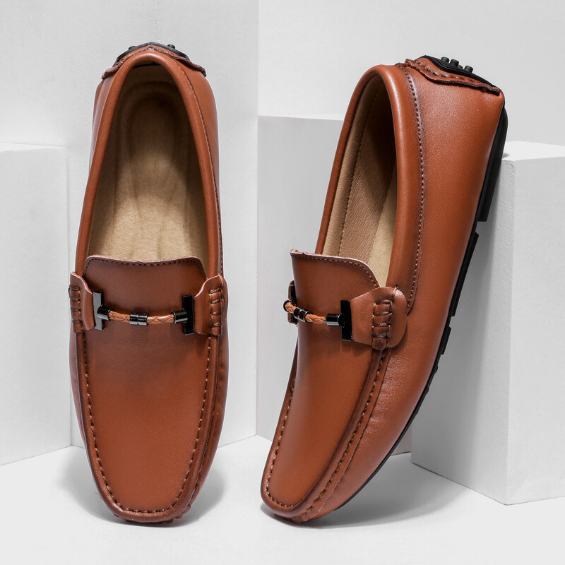Piero | Stijlvolle Loafers met Metalen Gesp-Loafers-Calora-Bruin-38-Calora