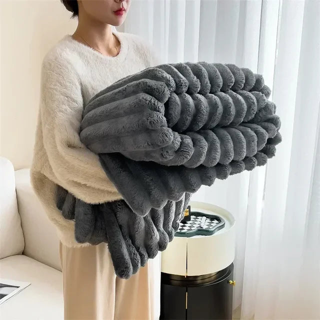 CALORA_ Pluche Deken voor ultieme luxe en warmte - Bedsprei of bankdeken