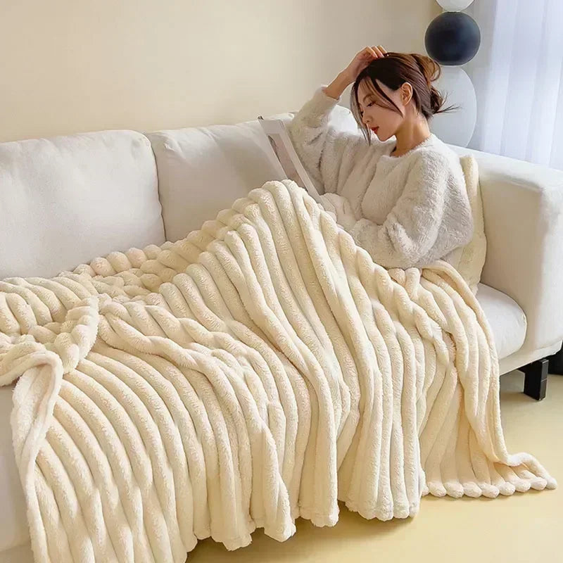 CALORA_ Pluche Deken voor ultieme luxe en warmte - Bedsprei of bankdeken