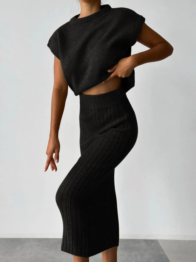CALORA_ Pravina | Elegante Mouwloos vest en gebreide rok