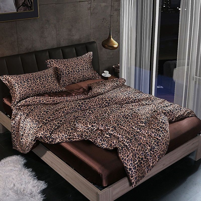 Premium Zijde/Satijnen Beddengoed (4 Stuks)-Home Decor-Calora-Luipaard-150cm hoeslaken + Dekbed 200x 230cm + 2x kussensloop-Calora