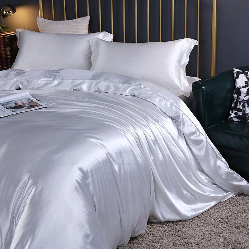 Premium Zijde/Satijnen Beddengoed (4 Stuks)-Home Decor-Calora-Wit-150cm hoeslaken + Dekbed 200x 230cm + 2x kussensloop-Calora