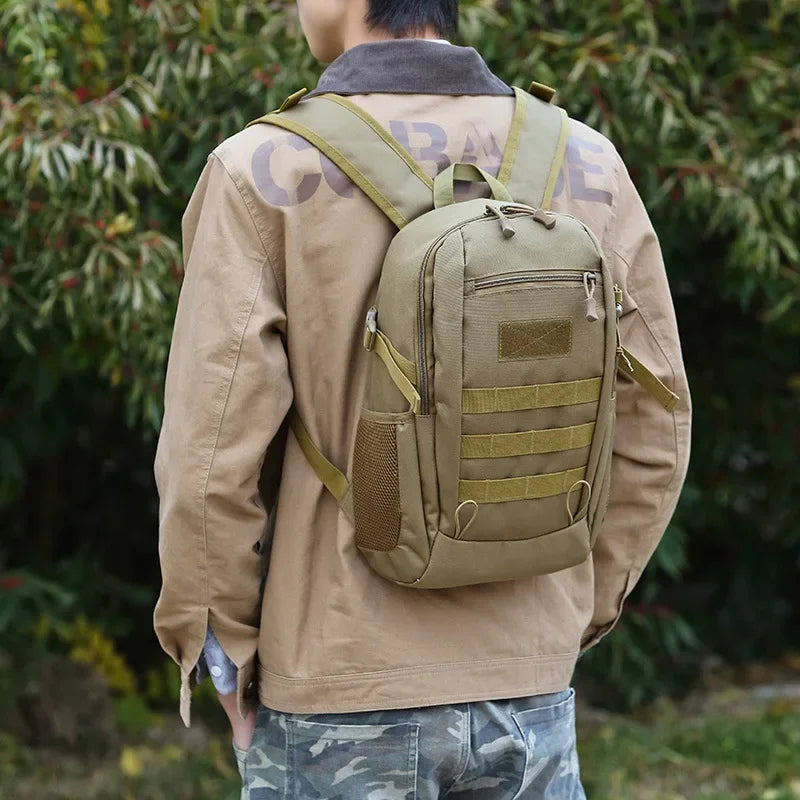 CALORA_ ProWear | Ontdekkingsreiziger Tactische Rugzak Waterdichte 20L Travel Detail