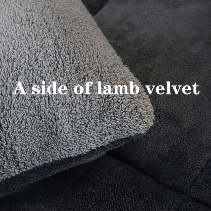 CALORA_ QualityQuilts | Luxe Pluche Dekbed voor Herfst en Winter, Antistatisch en Lichtgewicht, Modern Design