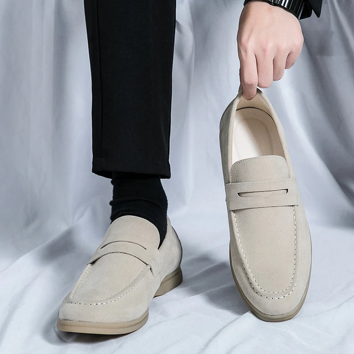Raffaele | Luxueuze Suède Loafers - heren instappers-Loafers-Calora-Khaki-38-Calora
