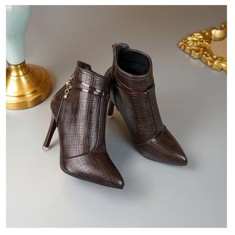 Ravena | Elegante Hoge Hak Enkellaarsjes voor Dames-Hakken-Calora-Bruin-34-Calora