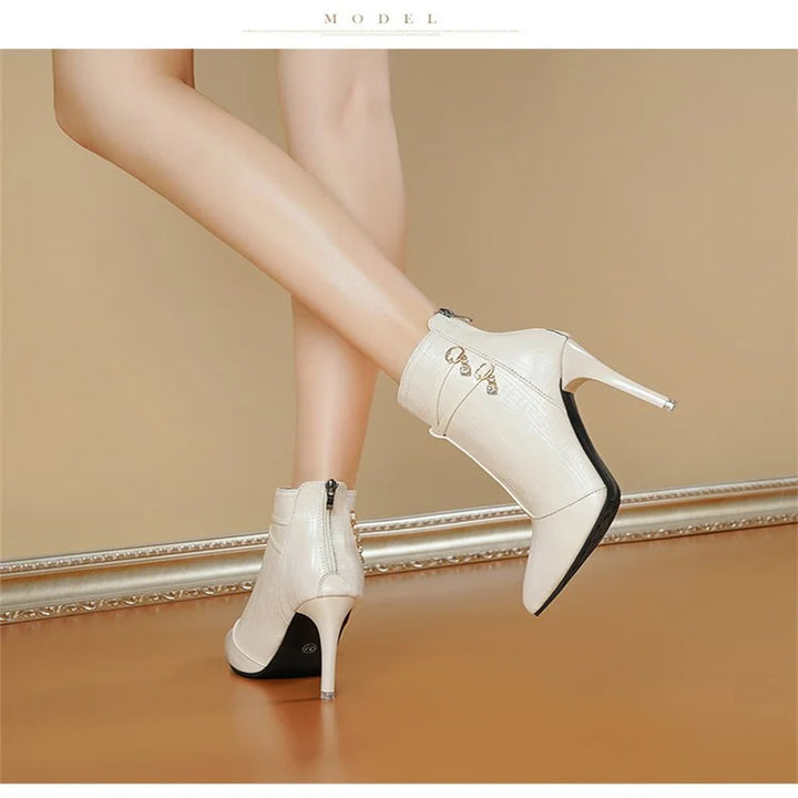 Ravena | Elegante Hoge Hak Enkellaarsjes voor Dames-Hakken-Calora-Zwart-34-Calora