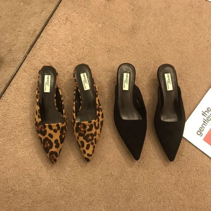 Renelle | Elegante Muiltjes met Luipaardprint-Muiltjes-Calora-Zwart (lage hak)-35-Calora