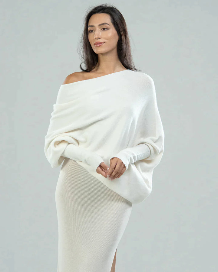 CALORA_ Saint Luré | Luxe trui Sweater met open hals