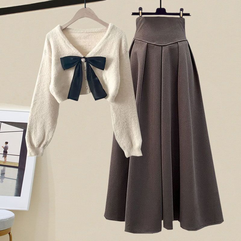 Set van gebreide trui en rok voor dames in een slim fit - tweedelige outfit-Sets & Pakken-Calora-Khaki-S-Calora