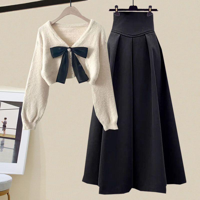 Set van gebreide trui en rok voor dames in een slim fit - tweedelige outfit-Sets & Pakken-Calora-Khaki-S-Calora