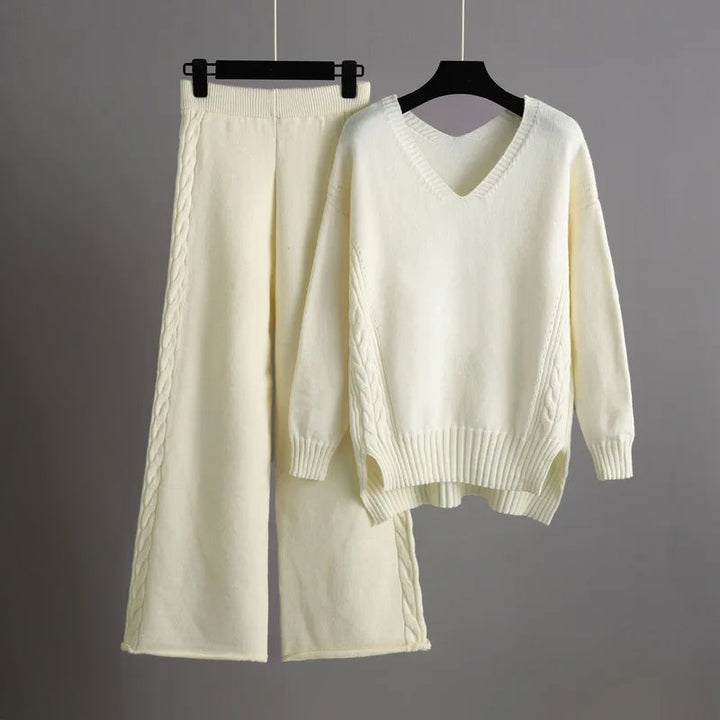 Set van gebreide trui met V-hals en wijde broek voor dames-Sets & Pakken-Calora-Paars-Eén maat-Calora