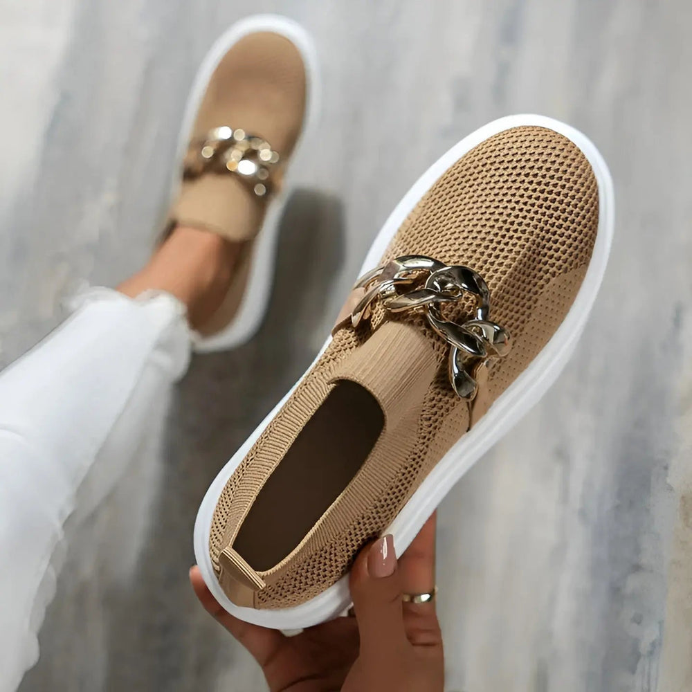 Stijlvolle Dames Instappers voor Comfortabel en Ondersteunend Lopen-Instappers-Calora-Beige-36-Calora