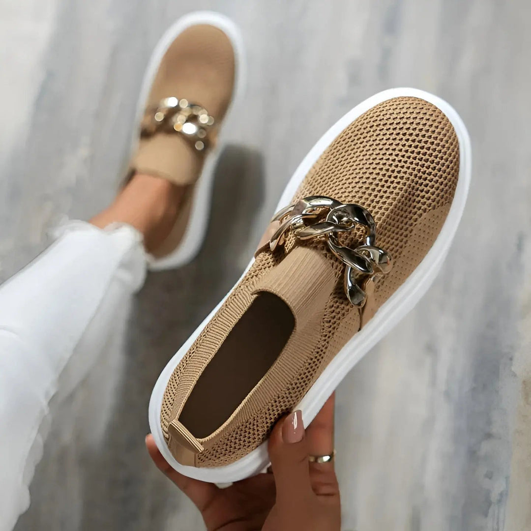 Stijlvolle Dames Instappers voor Comfortabel en Ondersteunend Lopen-Instappers-Calora-Beige-36-Calora