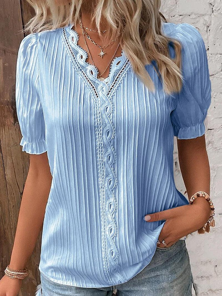 CALORA_ Stijlvolle Dames V-Hals T-Shirt van Zacht en Lichtgewicht Stof