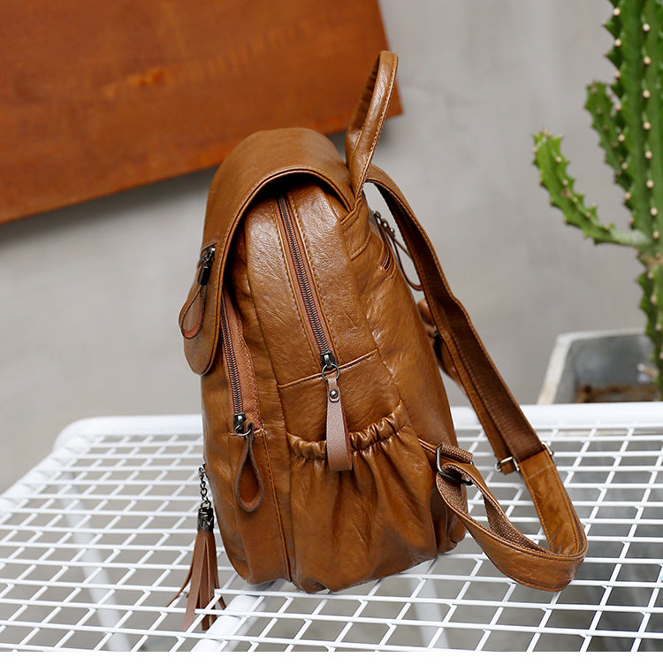 CALORA_ Universitaire Leren Rugzak met Waterdicht Ontwerp en Handgenaaide Details - 32x25x14 cm
