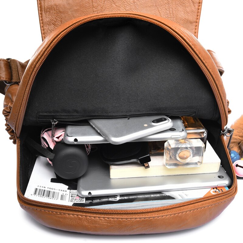 CALORA_ Universitaire Leren Rugzak met Waterdicht Ontwerp en Handgenaaide Details - 32x25x14 cm