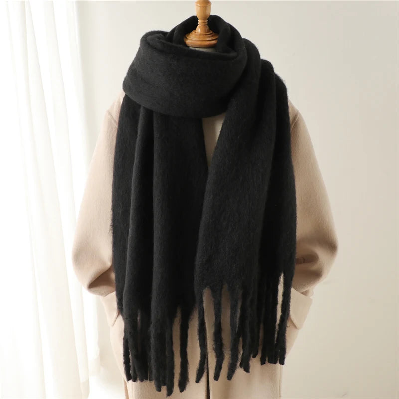 Velucci | Kasjmier Warmte Winter Sjaal Met Grote Kwasten-Home Decor-Calora-Zwart-Calora
