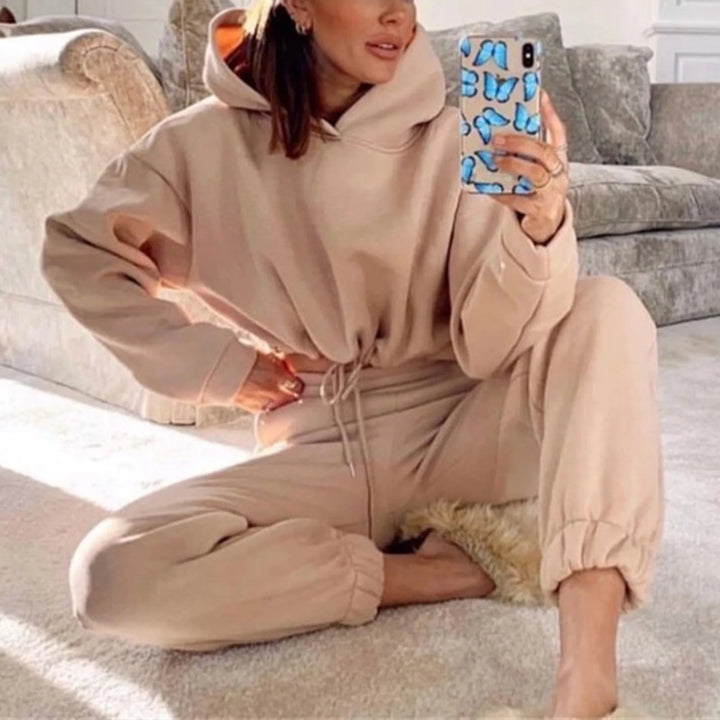 Velvetta | Vrolijk Comfy Joggingspak-Sportkleding & Accessoires-Calora-Khaki-S-Calora