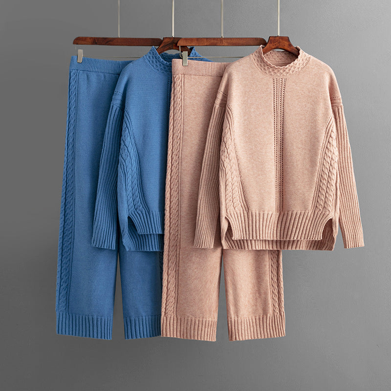 Versalina | Chique ronde hals trui en wijde pijpen gebreide set-Sets & Pakken-Calora-Roze-One Size-Calora