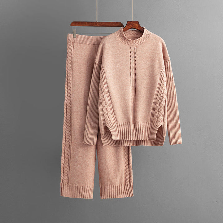 Versalina | Chique ronde hals trui en wijde pijpen gebreide set-Sets & Pakken-Calora-Roze-One Size-Calora