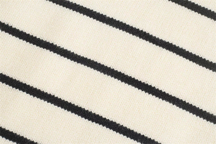 CALORA_ Vintage Chic Gebreide Trui voor Dames met Kwart Rits in Crème en Blauwgestreept