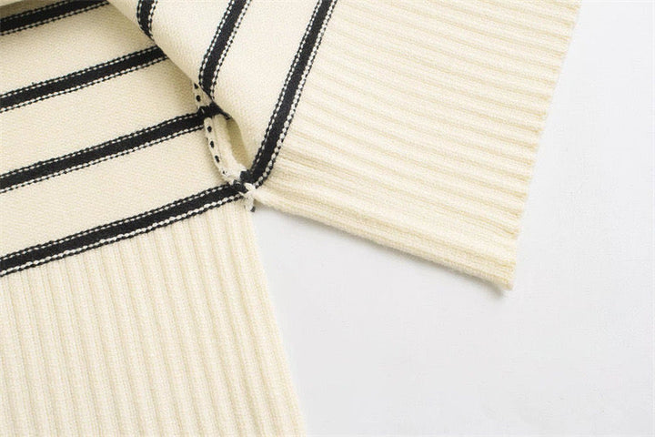 CALORA_ Vintage Chic Gebreide Trui voor Dames met Kwart Rits in Crème en Blauwgestreept