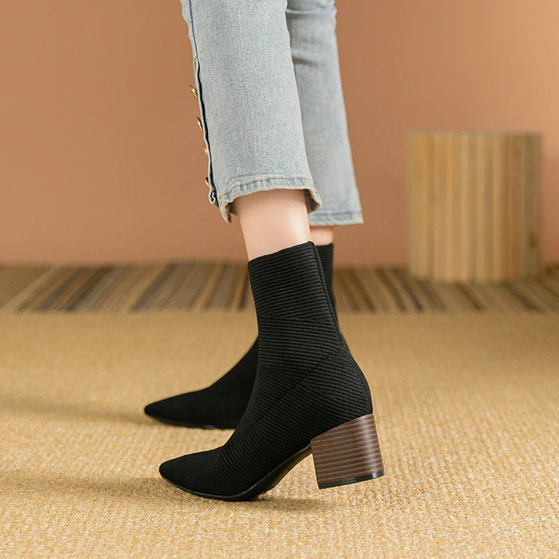 Vionna | Elegante dameslaarzen met hoge hak-Laarzen-Calora-Beige-32-Calora