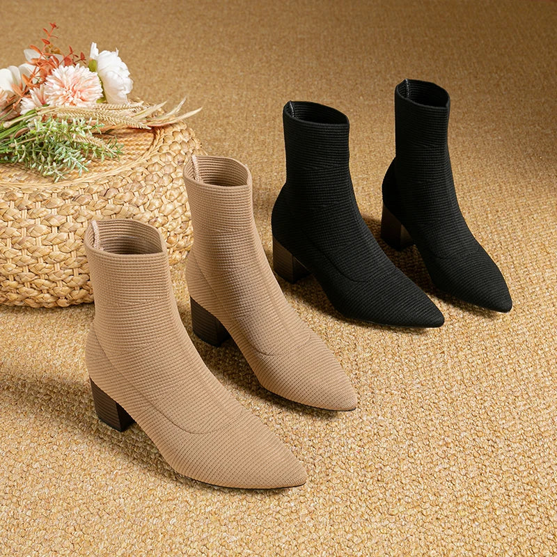 Vionna | Elegante dameslaarzen met hoge hak-Laarzen-Calora-Beige-32-Calora