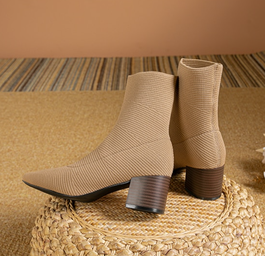 Vionna | Elegante dameslaarzen met hoge hak-Laarzen-Calora-Beige-32-Calora