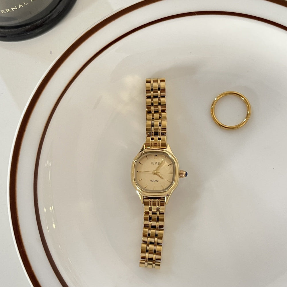 CALORA_ Vrouwelijke Retro Vierkante Zomerhorloge - Stijlvolle Quartz Armband
