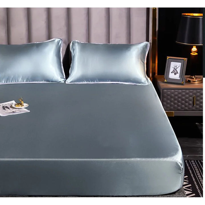 CALORA_ Wasbaar Luxe Satijnen Elastisch Hoeslaken voor een Tweepersoonsbed