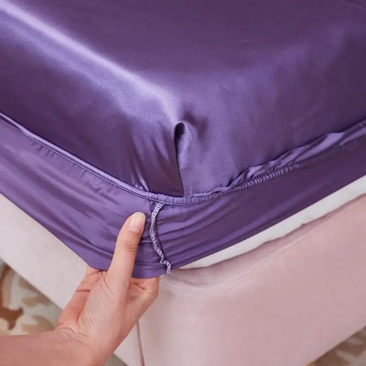 CALORA_ Wasbaar Luxe Satijnen Elastisch Hoeslaken voor een Tweepersoonsbed