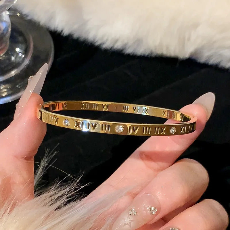 Wenona | Gouden Romeinse Armband voor Vrouwen-Armbanden-Calora-Calora