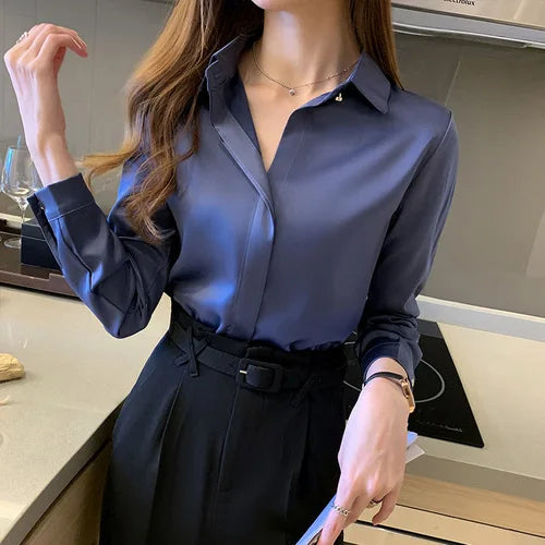 Ysela | Stijlvolle elegante satijnen blouse-Blouses-Calora-Blauw-S-Calora