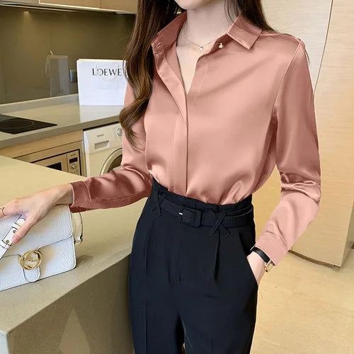 Ysela | Stijlvolle elegante satijnen blouse-Blouses-Calora-Roze-S-Calora