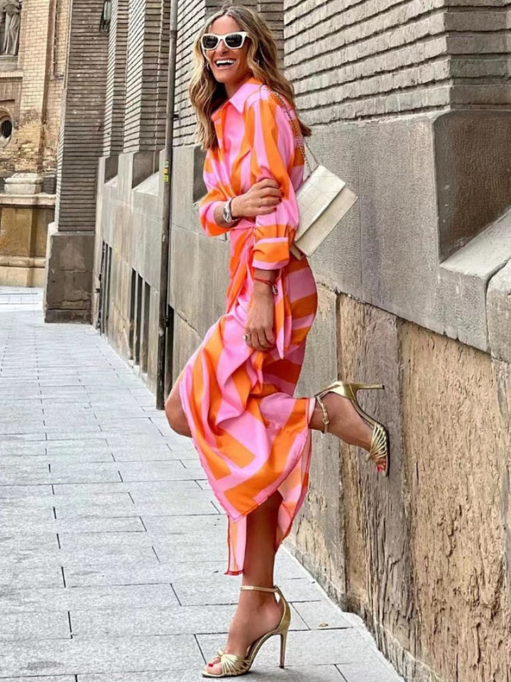 CALORA_ Zomerse Wikkel Jurk met Kraag en Print in Lichtgewicht Viscose